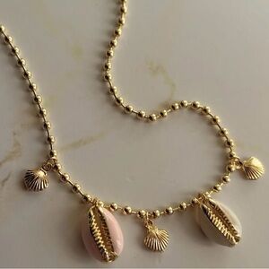 Beaded Seashell Pendant Necklace
